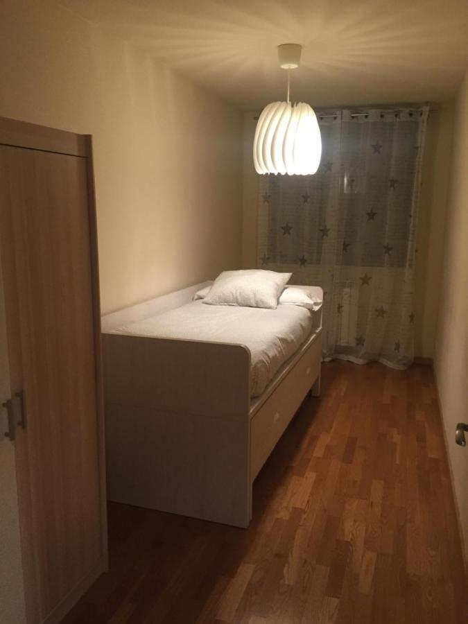 Tudela Balcon De Bardenas Apartment ภายนอก รูปภาพ