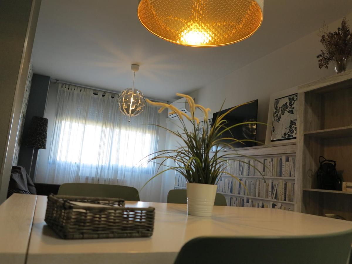 Tudela Balcon De Bardenas Apartment ภายนอก รูปภาพ