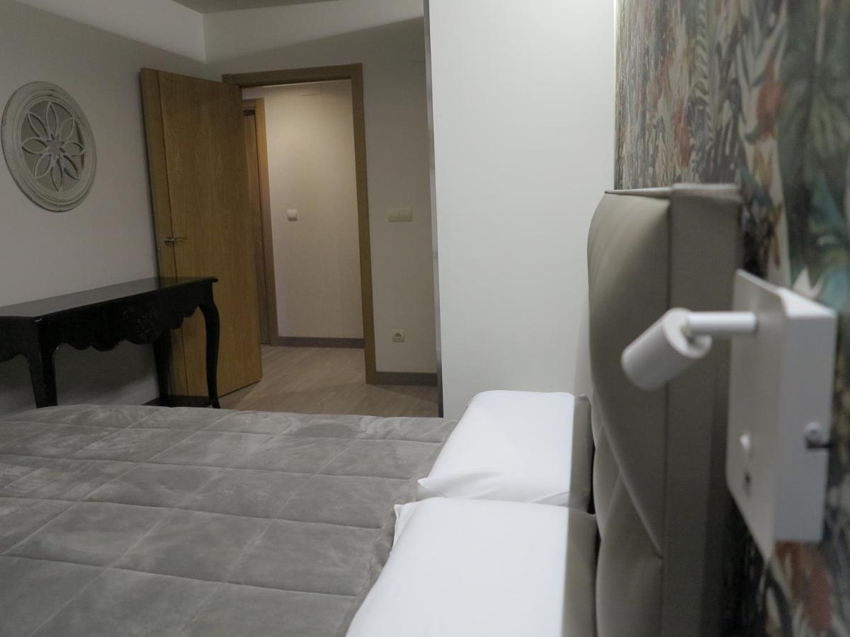 Tudela Balcon De Bardenas Apartment ภายนอก รูปภาพ