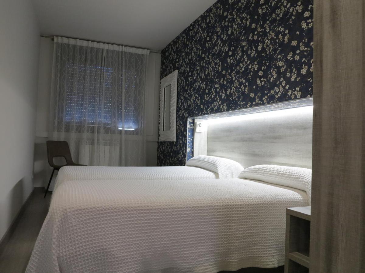 Tudela Balcon De Bardenas Apartment ภายนอก รูปภาพ