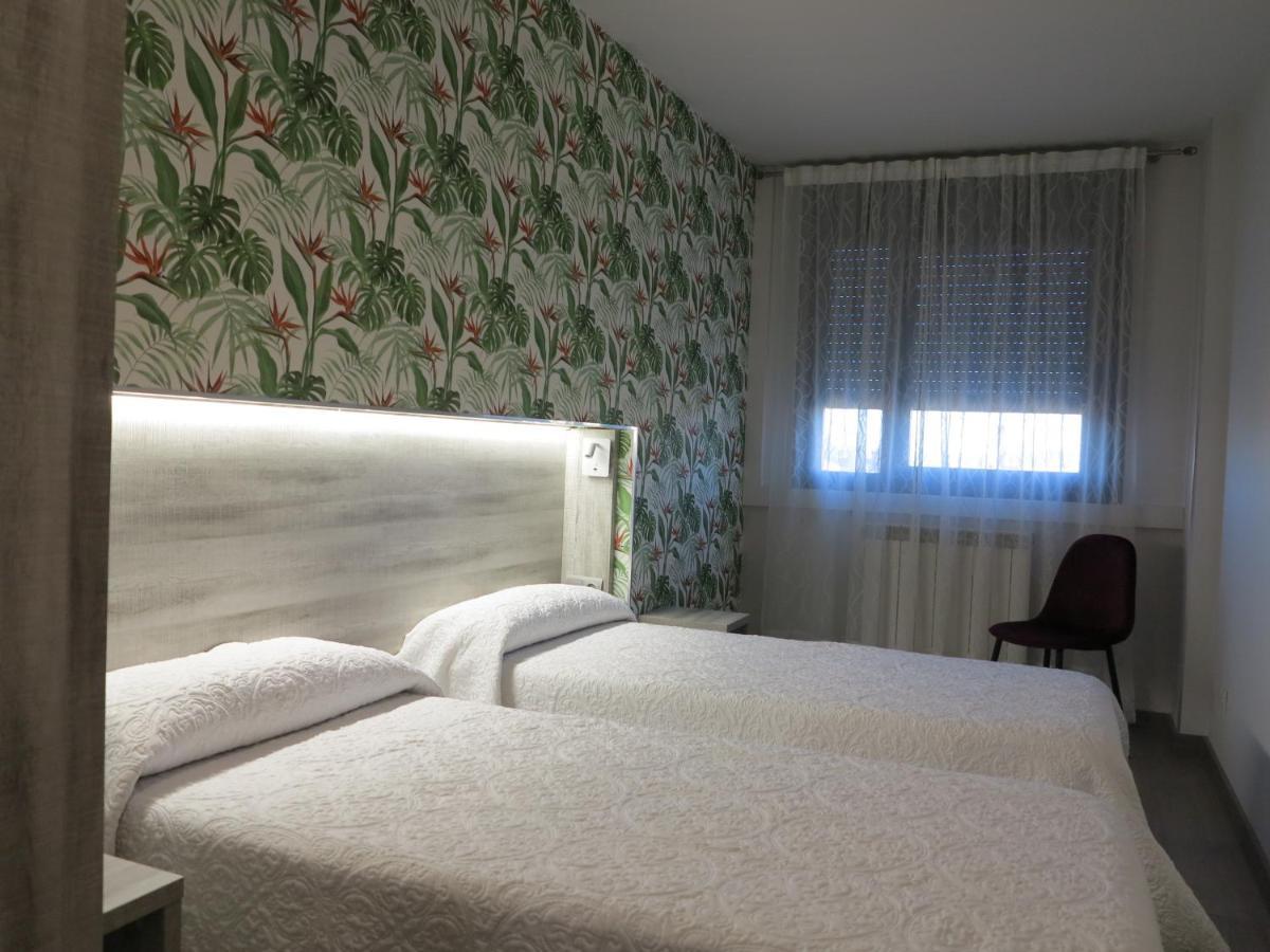 Tudela Balcon De Bardenas Apartment ภายนอก รูปภาพ