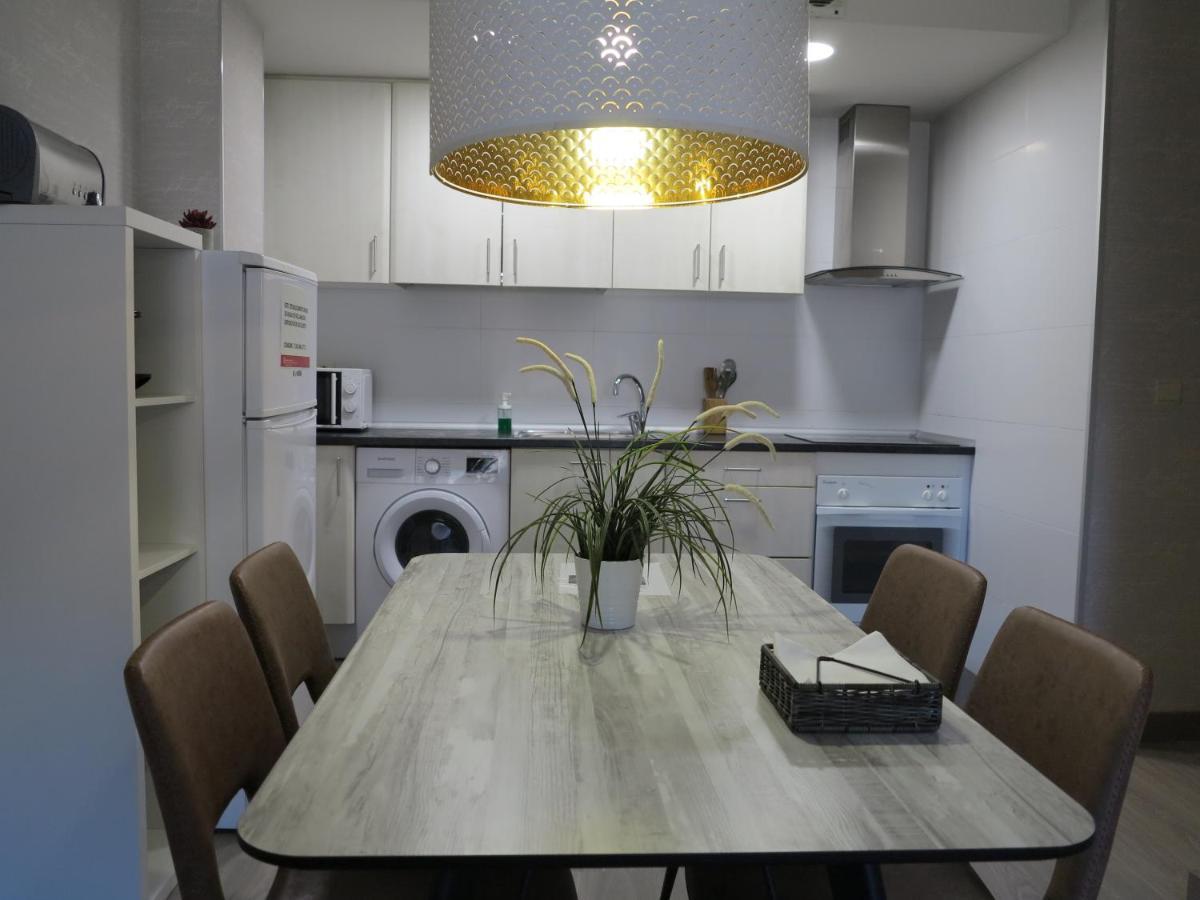Tudela Balcon De Bardenas Apartment ภายนอก รูปภาพ