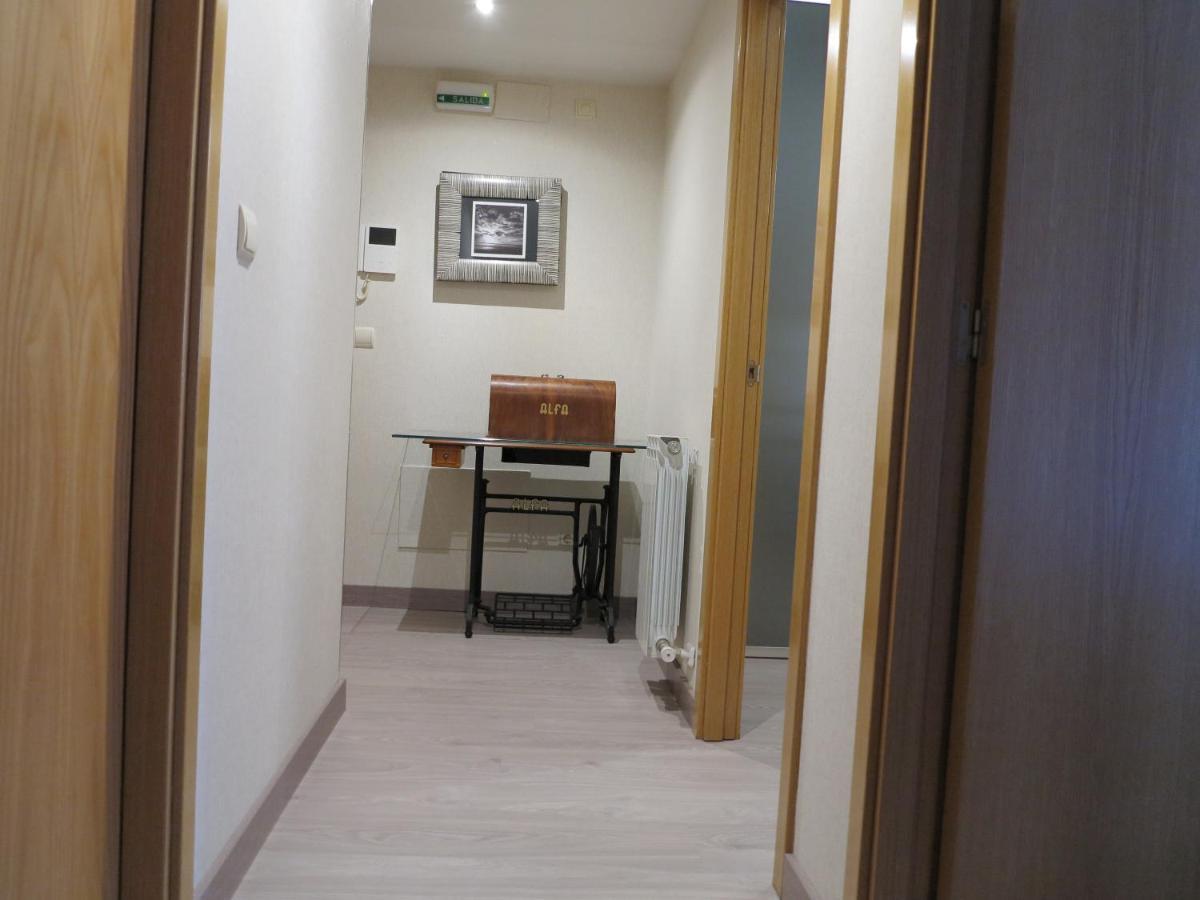 Tudela Balcon De Bardenas Apartment ภายนอก รูปภาพ
