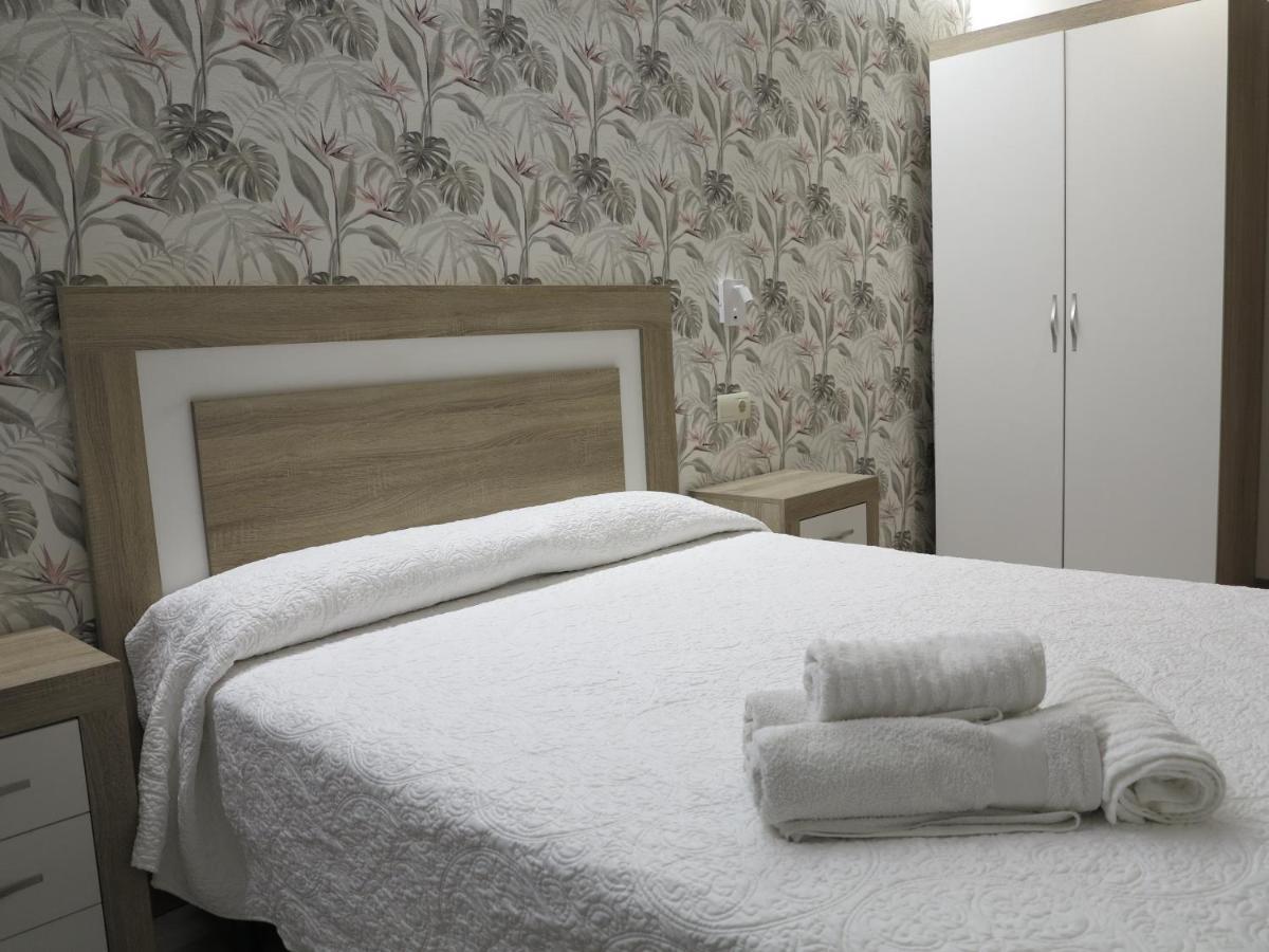 Tudela Balcon De Bardenas Apartment ภายนอก รูปภาพ