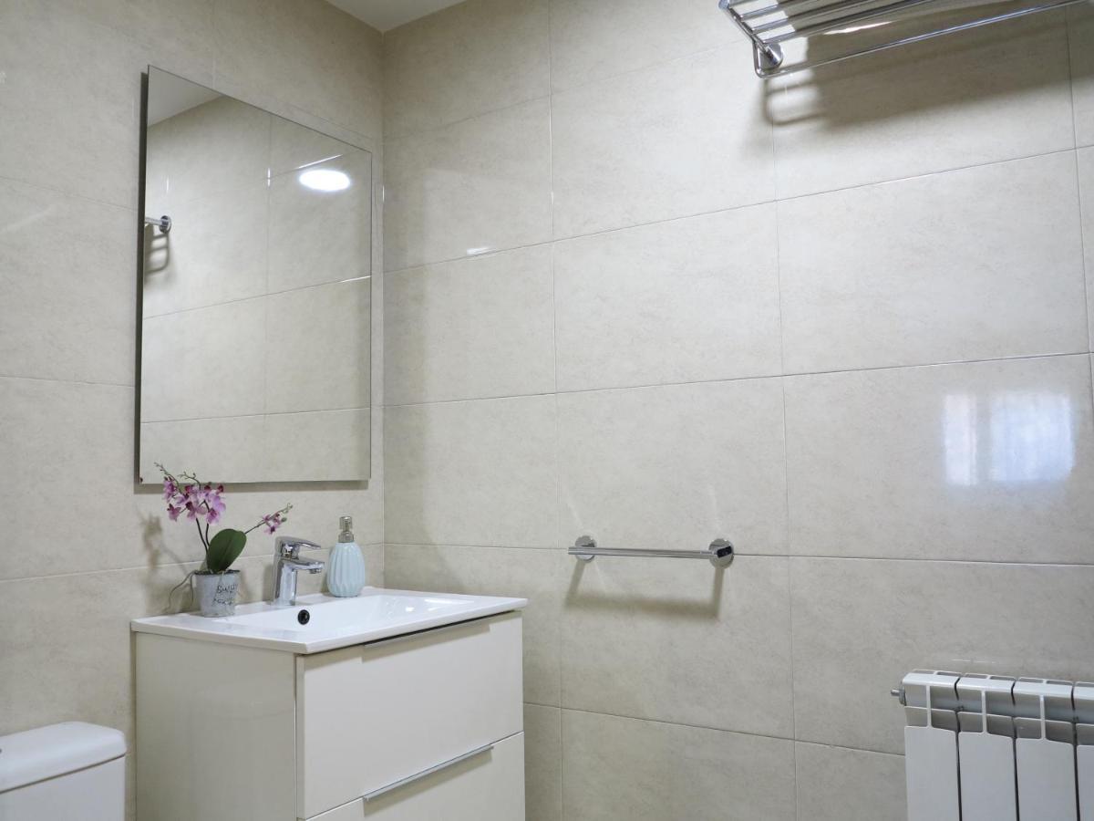 Tudela Balcon De Bardenas Apartment ภายนอก รูปภาพ