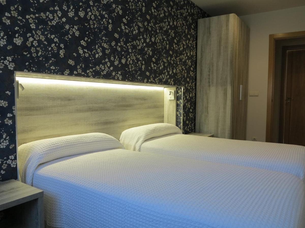 Tudela Balcon De Bardenas Apartment ภายนอก รูปภาพ