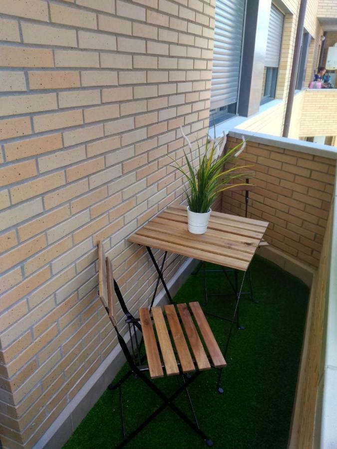 Tudela Balcon De Bardenas Apartment ภายนอก รูปภาพ