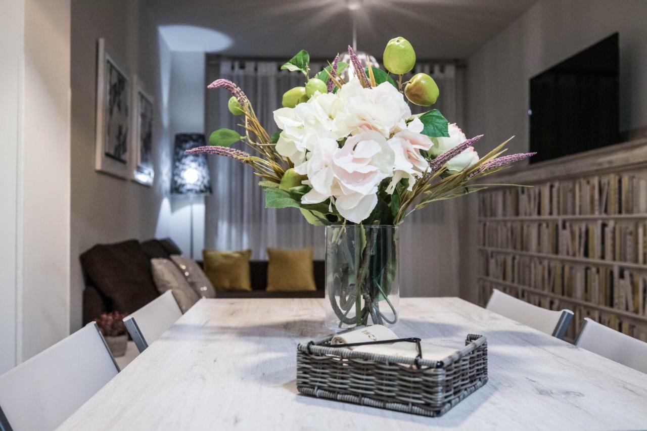 Tudela Balcon De Bardenas Apartment ภายนอก รูปภาพ